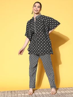 Yufta - Women Black Geometric Kaftan Co-Ord (Set of 2)