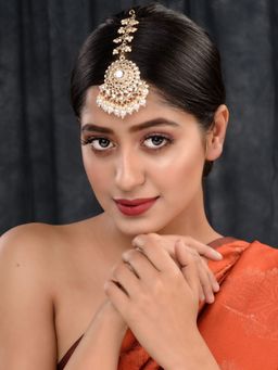 Saraf RS Jewellery - Gold Toned Kundan Studded And Pearl Beadded Modern Solar Maangtika