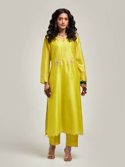 Anantaa by Roohi Trehan - Embroidered Yoke Kurta with Pant - Green
