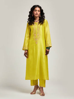 Anantaa by Roohi Trehan - Embroidered Placket Kurta with Pant - Green