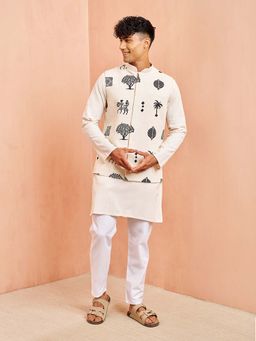 Vastramay - Men Cream Block Printed Mid Length Kurta and Pyjama with Nehru Jacket