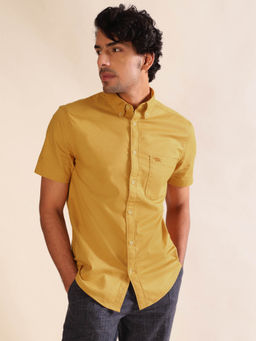 Andamen - Men Mustard Oxford Half Sleeve Slim Fit Casual Shirt