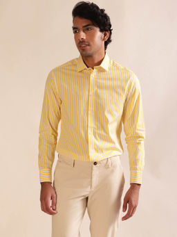 Andamen - Regular Fit Men Yellow Full Sleeve Cotton Cutaway Casual Shirt