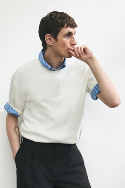 H&M - Men White Slim Fit Rib-Knit T-Shirt