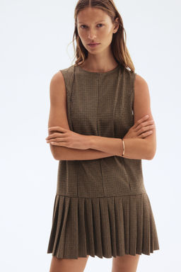 H&M - Women Beige Pleated-Skirt Mini Dress