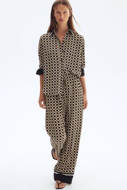 H&M - Women Black Patterned Drawstring Trousers