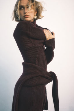 H&M - Women Red Rib-Knit Shoulder-Pad Dress