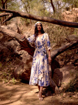 Basanti Kapde aur Koffee - Blue Printed The Azure Bloom Muslin Dress