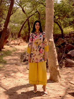 Basanti Kapde aur Koffee - Yellow The Brushfire Bloom Cotton Tunic with Pant