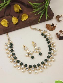 I Jewels - Green and White Gold Plated Traditional Kundan and Pearls Choker Jewellery Set