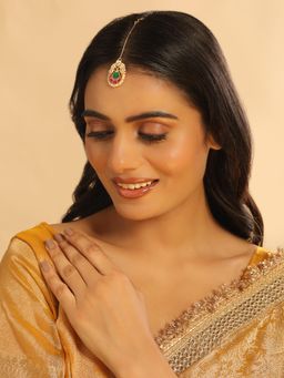 Nuyug - Pearl and Kundan Grace Minimal Maang Tikka