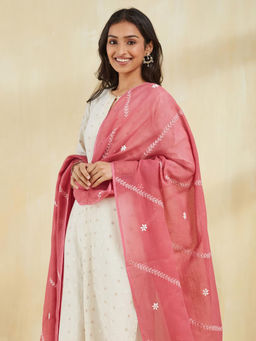 Fabindia - Women Pink Embroidered Dupatta