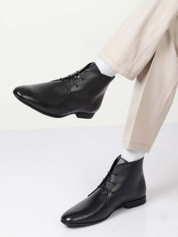 Teakwood - Men Black Solid Leather Lace-Up Chukka Boots