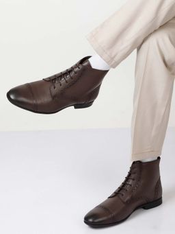 Teakwood - Men Brown Laser Cut-Work Leather Chukka Boots