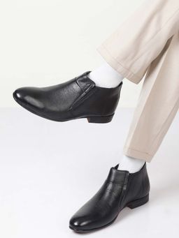 Teakwood - Men Black Solid Leather Slip-On Chelsea Boots
