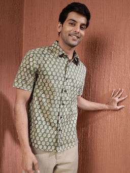 Fabindia - Green Cotton Bagru Printed Regular Casual Shirt