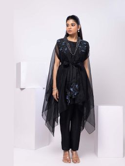 SMRITI - Black Nyra Embellished Kurta and Pant with Belt and Slip