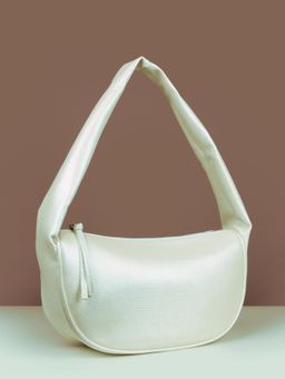 The House Of Ganges - Cushy Vegan Leather Shoulder Bag-Powder (M)