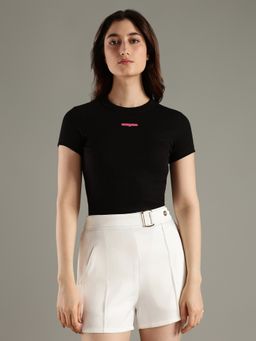 Tommy Hilfiger - Black Solid Slim Fit Cotton T-Shirt