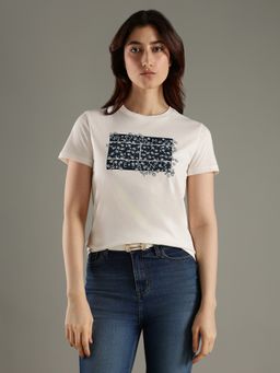 Tommy Hilfiger - White Logo Regular Fit Cotton T-Shirt