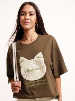 TOKYO TALKIES - Brown Cat Patch Drop Shoulder Tshirt