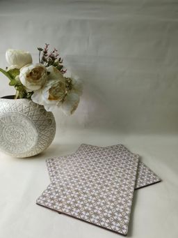 The Home Co - White Abstract Pattern Mat (Pack of 2)