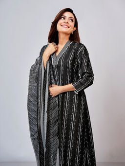 Gerua By Libas - Women Black Cotton Blend Woven Kurta with Trouser and Dupatta