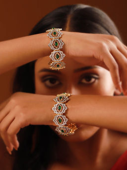 Voylla - Shahi Dwar Green Rajasi Hinge Kadas