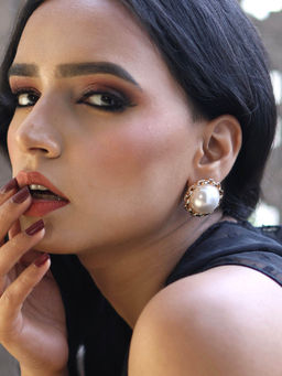 Kraft Smiths - Ritvi Pearl Big Stud Earrings