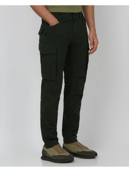 Mufti - Men Deep Green Solid Cargo Pant