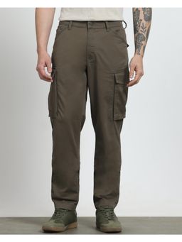 Mufti - Men Dark Olive Solid Cargo Pant