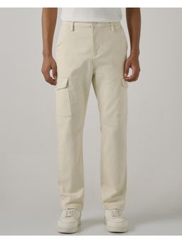 Mufti - Men Pale Off White Solid Cargo Pant