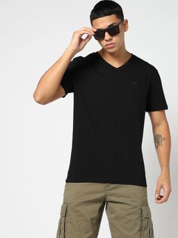 GAP - Men Solid Half Sleeves V-Neck Black T-Shirt