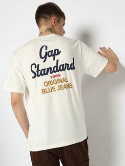 GAP - Men Logo Print Half Sleeves Crew Neck Off White T-Shirt