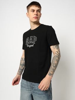 GAP - Men Logo Print Half Sleeves Crew Neck Black T-Shirt