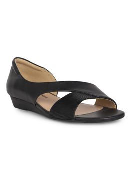 Hush Puppies - Women Black Sandals