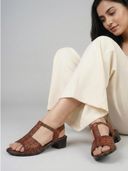 Brown color option, Currently selected