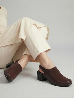 Dollphin - Women Brown Block Heels