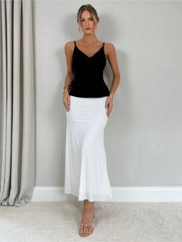 Outzidr - Womens Black Strappy Front Knotted Top