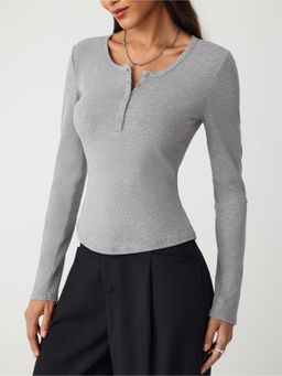 Outzidr - Womens Grey Full Sleeved Front Button Knit Top