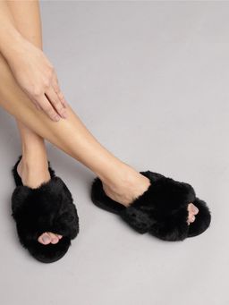 Truffle Collection - Black Solid Slip On Slippers