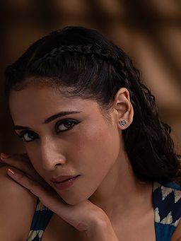 Shaya by CaratLane - Bhaav Stud Earrings in 925 Silver