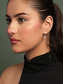 CLARA - 925 Silver Platinum Plated Minimal Daily Wear Etoile Pearl Drop Earrings