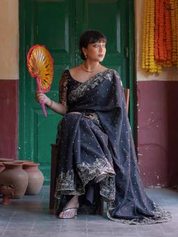 Suta - Black Woven Mul Saree