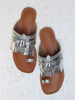 SANDALWALI - Lady Suzy Metallic Silver Flats