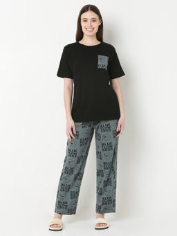 Smarty Pants - Womens Round Neck T-Shirt and Cartoon Print Pajama