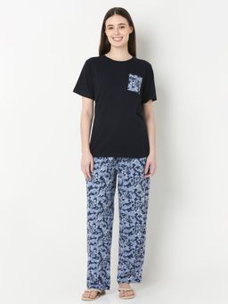 Smarty Pants - Womens Round Neck T-Shirt and Star Print Pajama