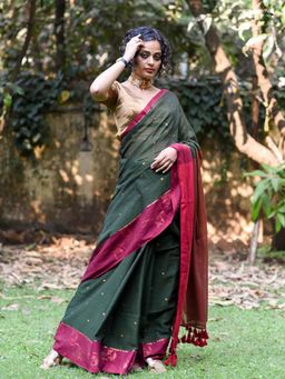 Suta - Women Green Woven Cotton Saree Without Blouse