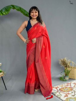 Suta - Women Red Woven Cotton Saree Without Blouse
