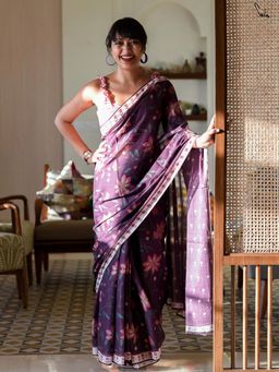 Suta - Women Purple Cotton Floral Printed Saree Without Blouse